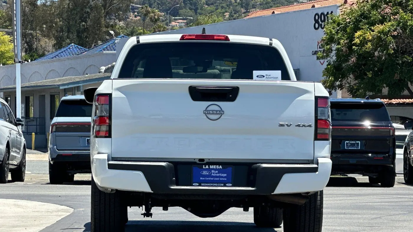2023 Nissan Frontier S