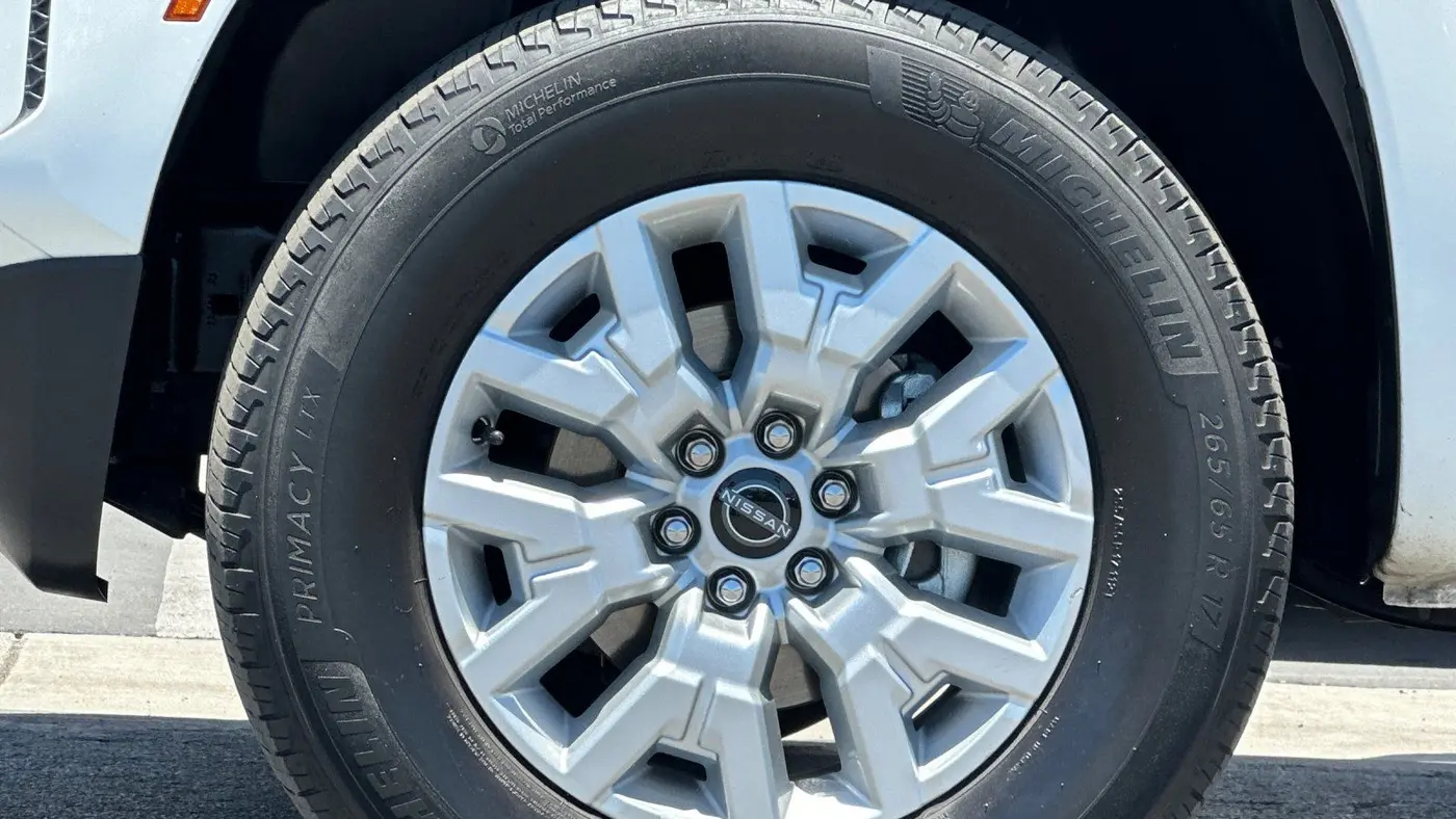 2023 Nissan Frontier S