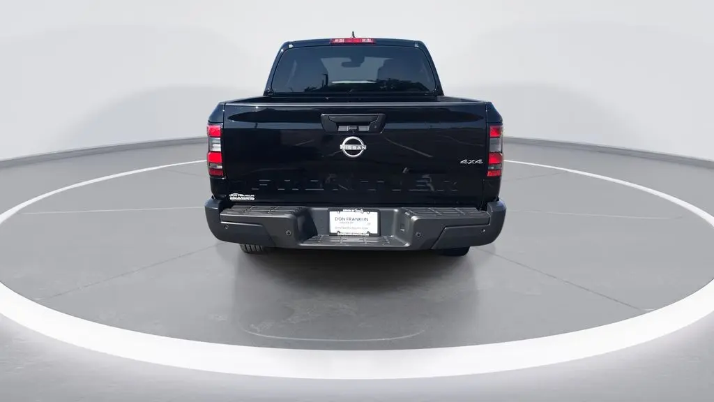 2025 Nissan Frontier S