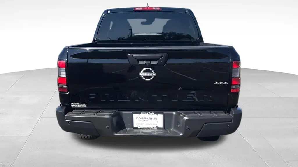 2025 Nissan Frontier S
