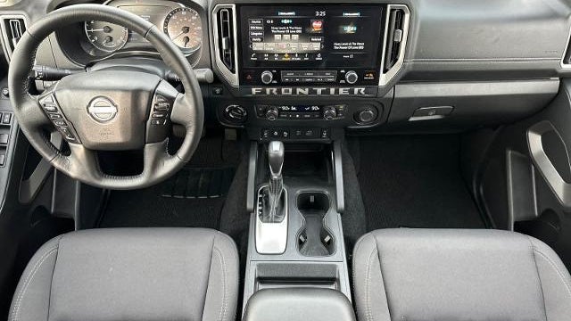 2025 Nissan Frontier S