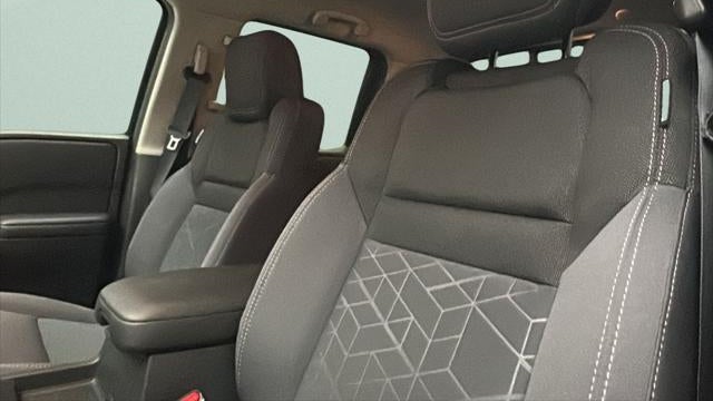 2025 Nissan Frontier S