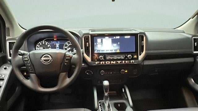 2025 Nissan Frontier S