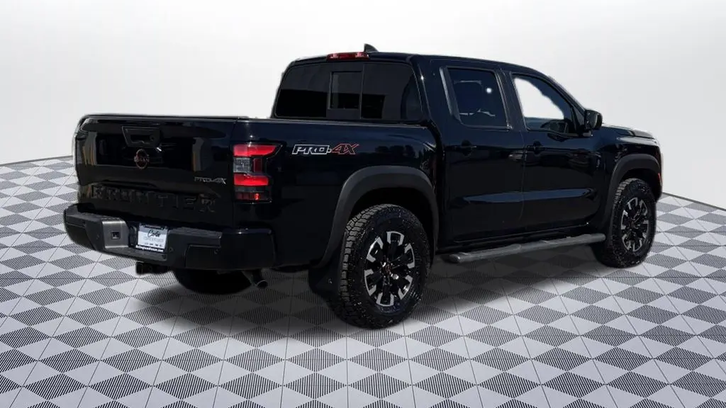 2022 Nissan Frontier PRO-4X