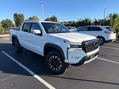 2024 Nissan Frontier 4X4 PRO-4X 4DR Crew Cab 5 FT. SB