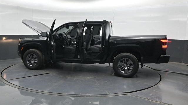 2025 Nissan Frontier S