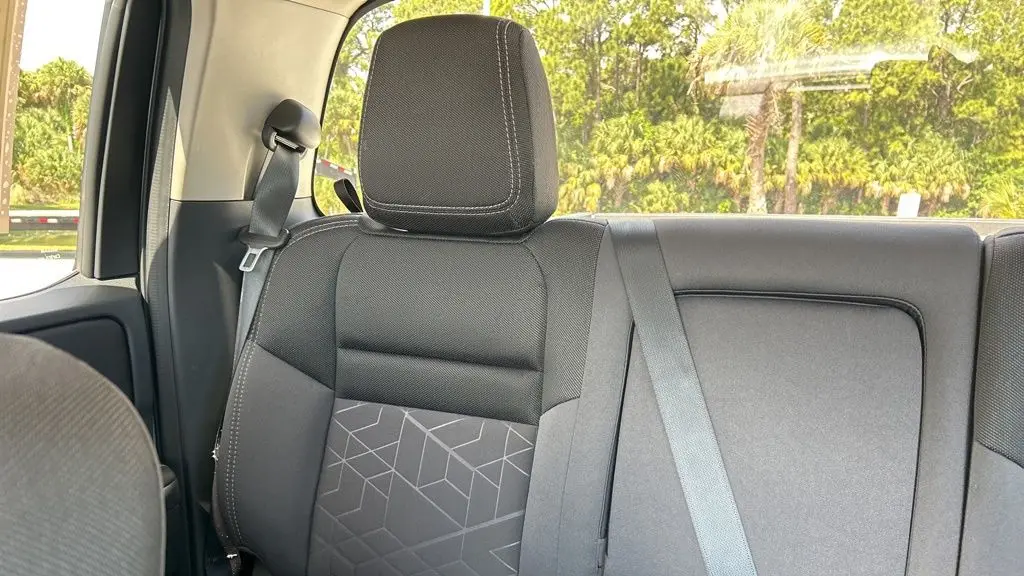 2025 Nissan Frontier S