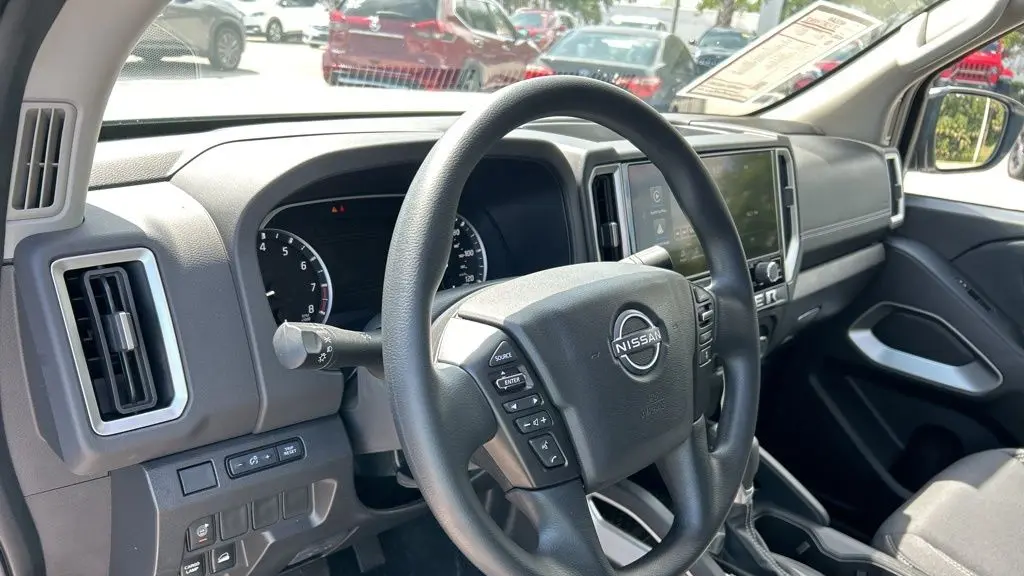 2025 Nissan Frontier S