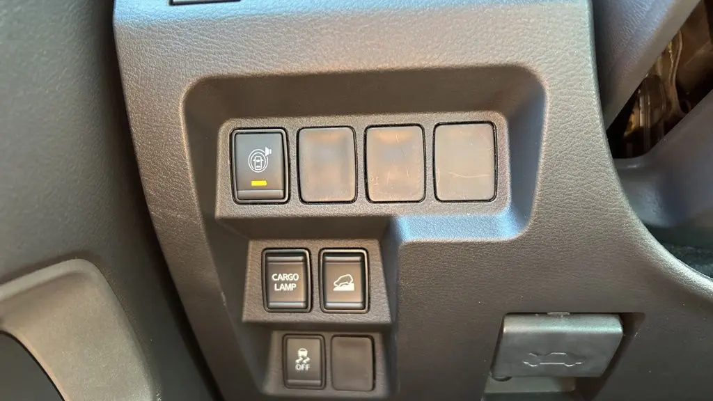 2025 Nissan Frontier S