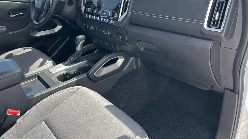 2025 Nissan Frontier S