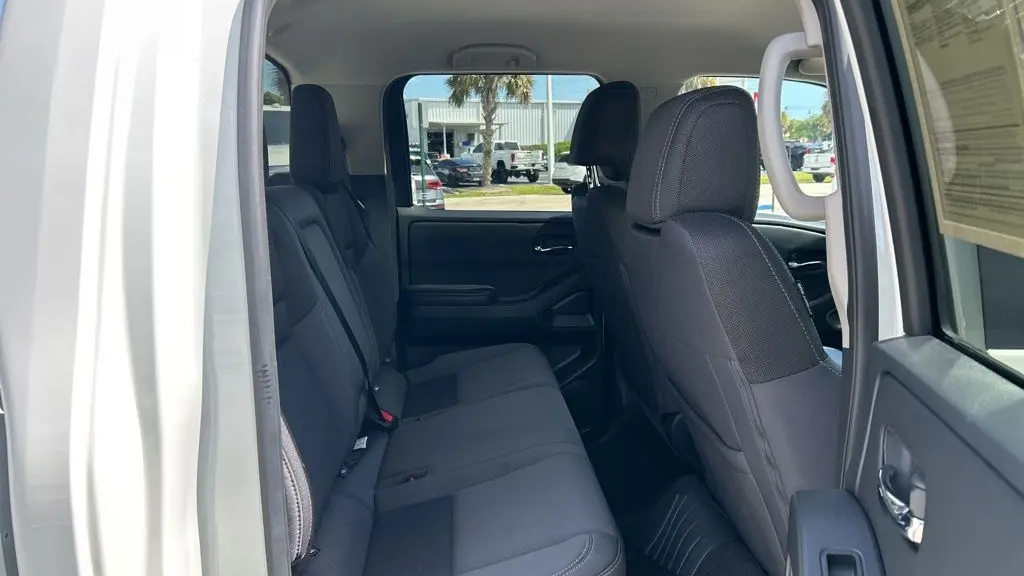 2025 Nissan Frontier S