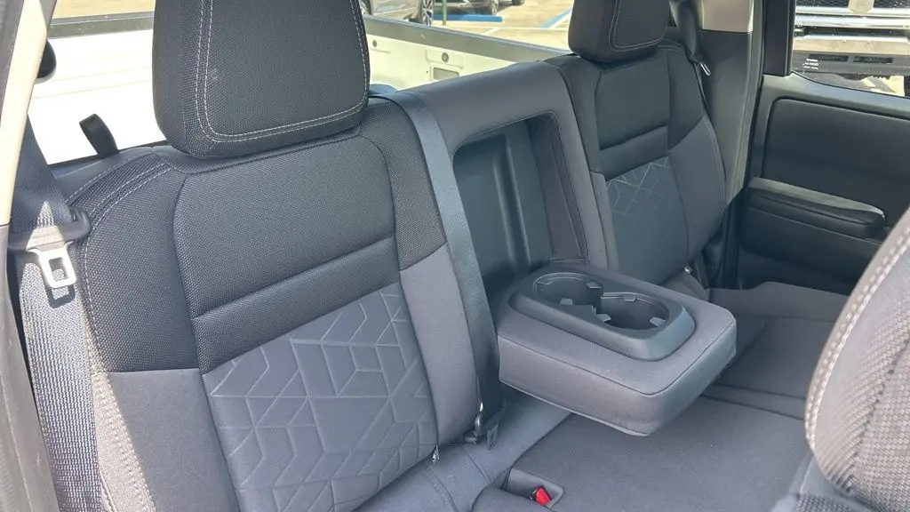 2025 Nissan Frontier S