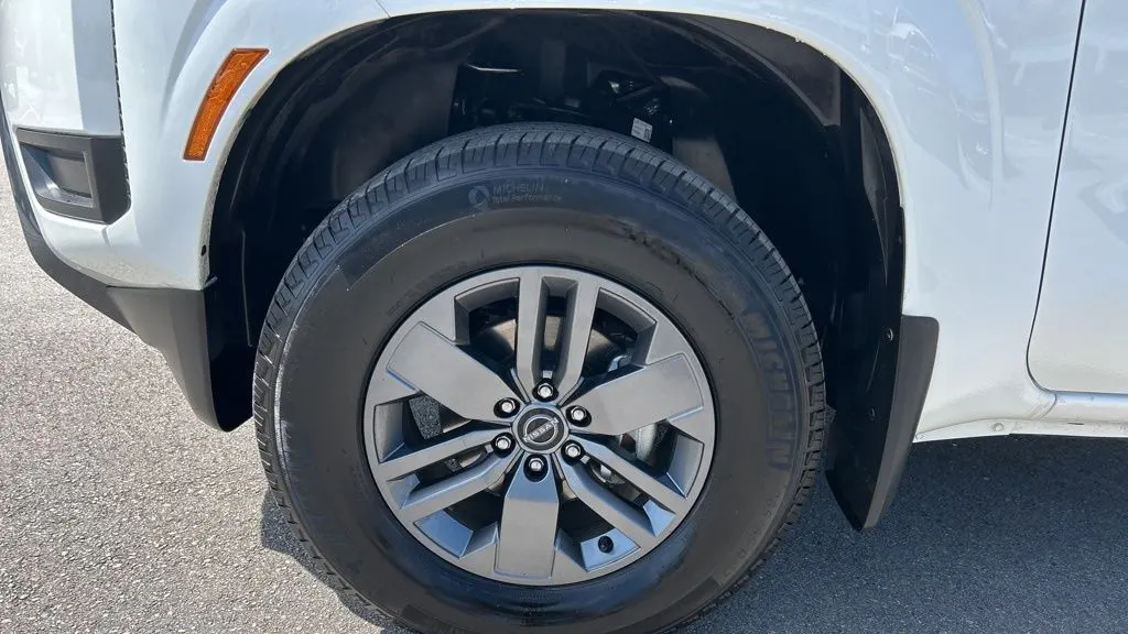 2025 Nissan Frontier S