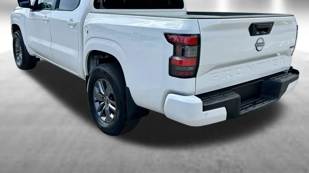 2025 Nissan Frontier S