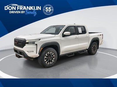 2022 Nissan Frontier 4X4 PRO-4X 4DR Crew Cab 5 FT. SB