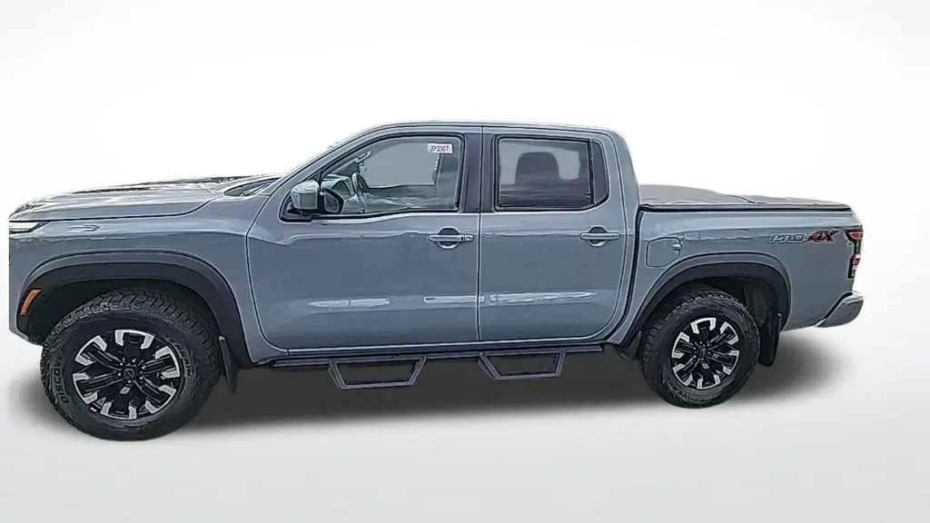2023 Nissan Frontier S
