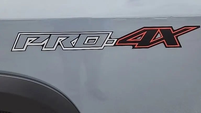 2023 Nissan Frontier S
