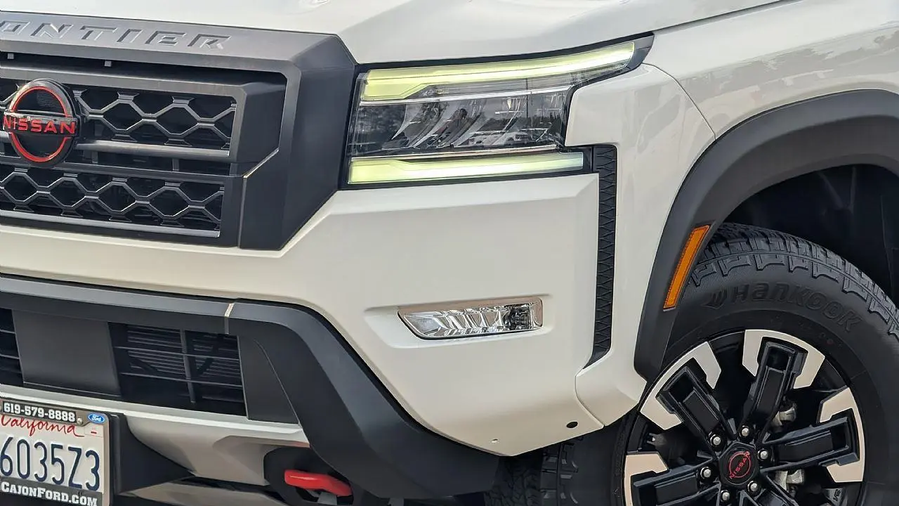 2024 Nissan Frontier S