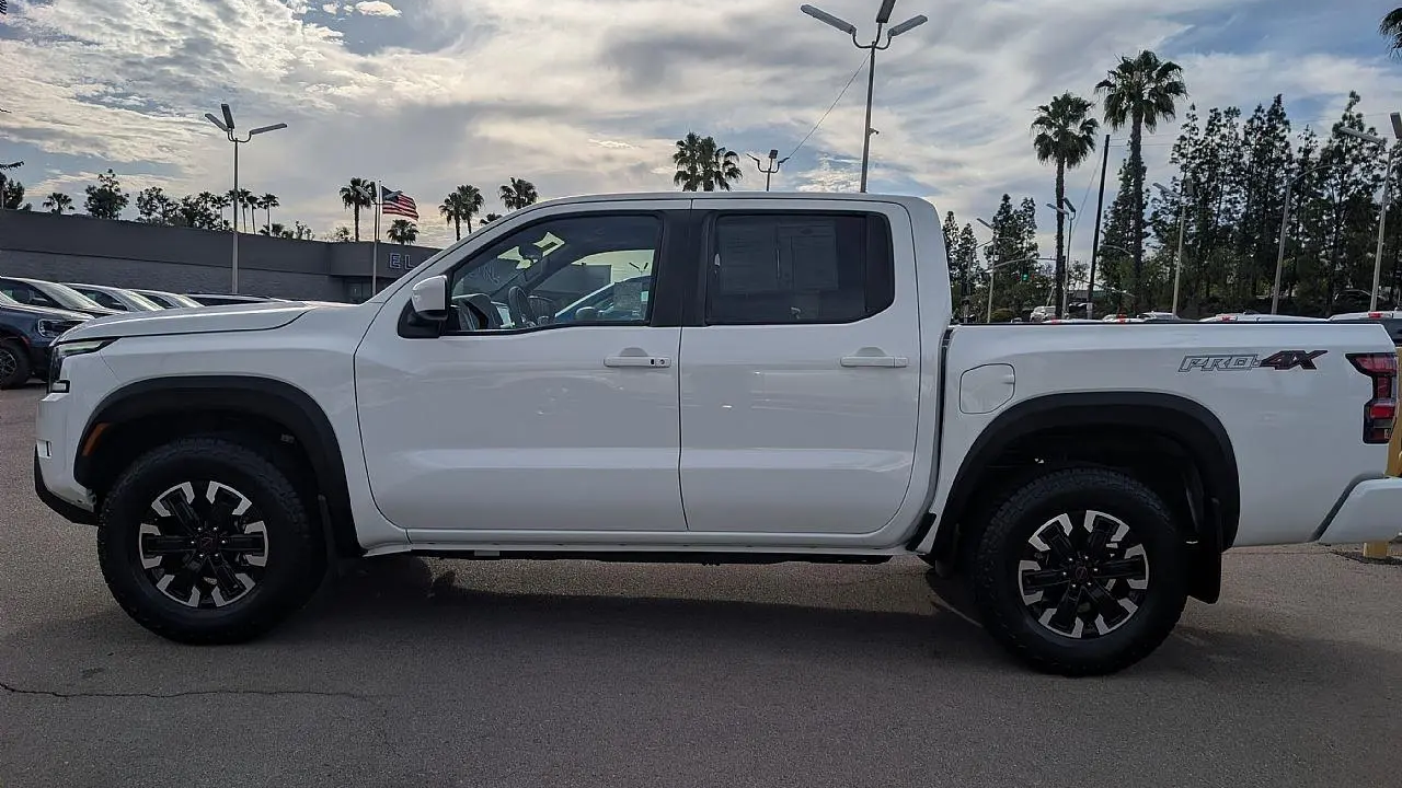 2024 Nissan Frontier S