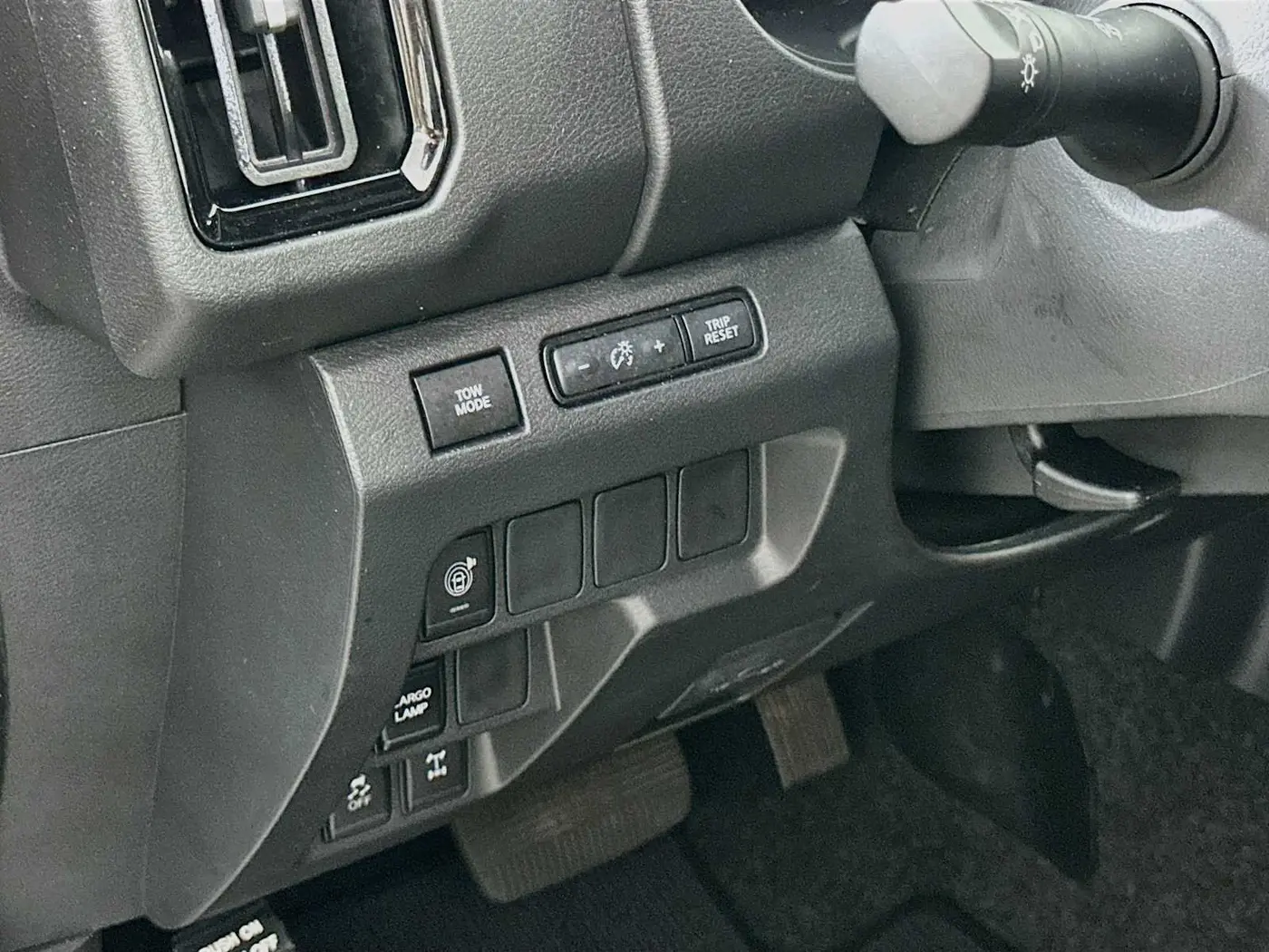 2026 Nissan Frontier - $38,995