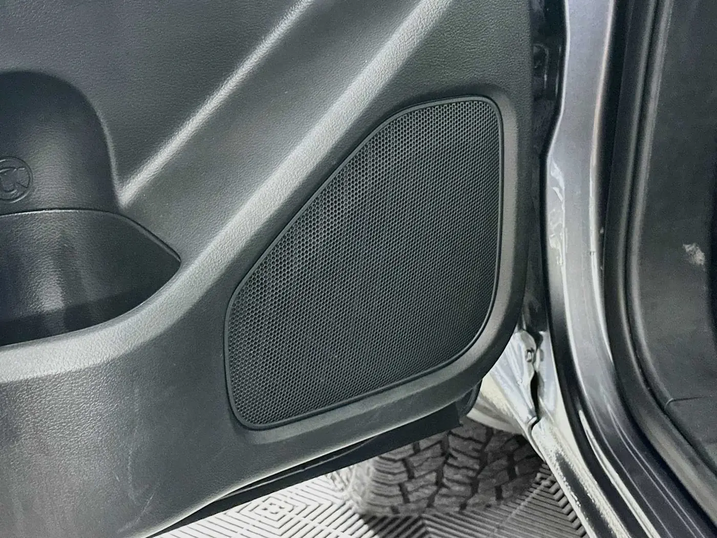 2026 Nissan Frontier - $38,995