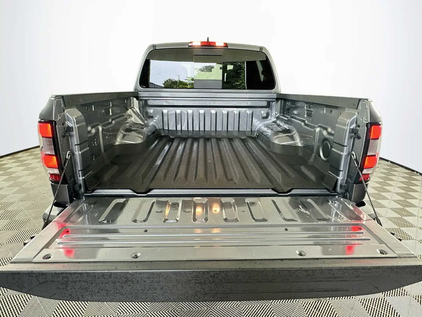 2026 Nissan Frontier - $38,995