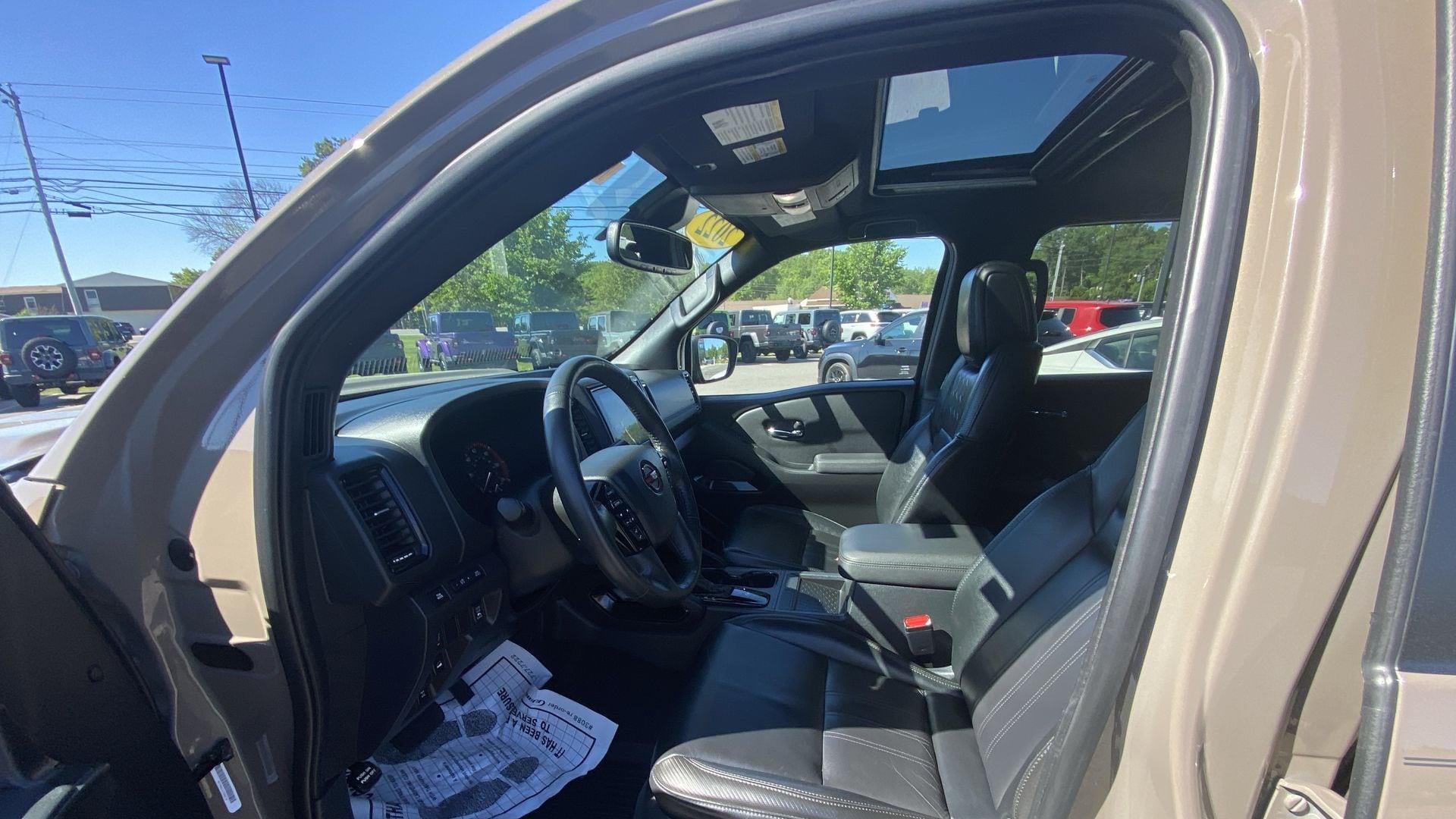 2022 Nissan Frontier S
