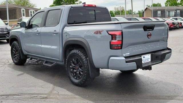 2023 Nissan Frontier S