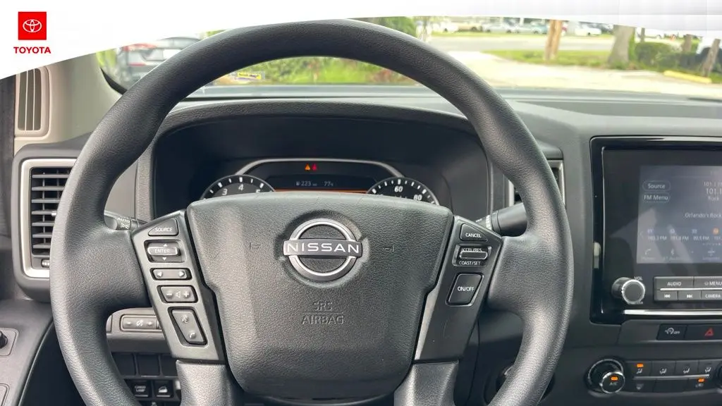 2024 Nissan Frontier SV