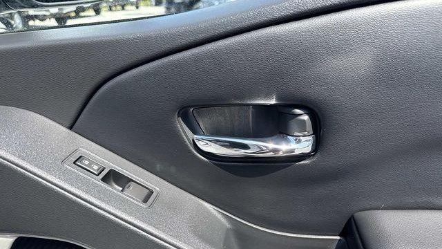 2025 Nissan Frontier S