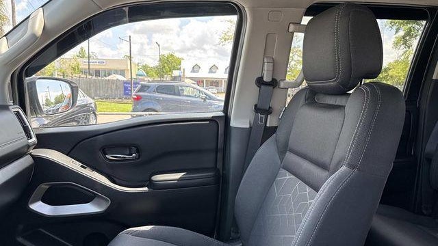 2025 Nissan Frontier S