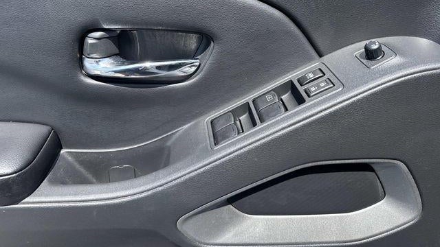 2025 Nissan Frontier S