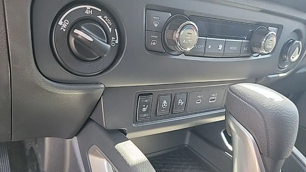 2026 Nissan Frontier S