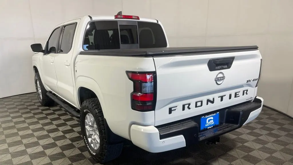 2022 Nissan Frontier S