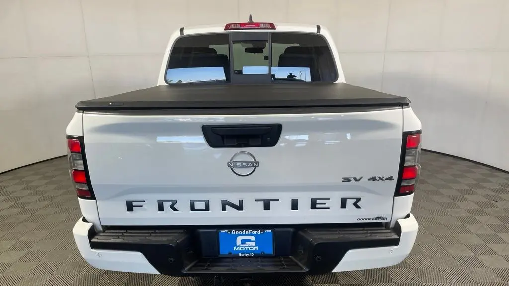 2022 Nissan Frontier S