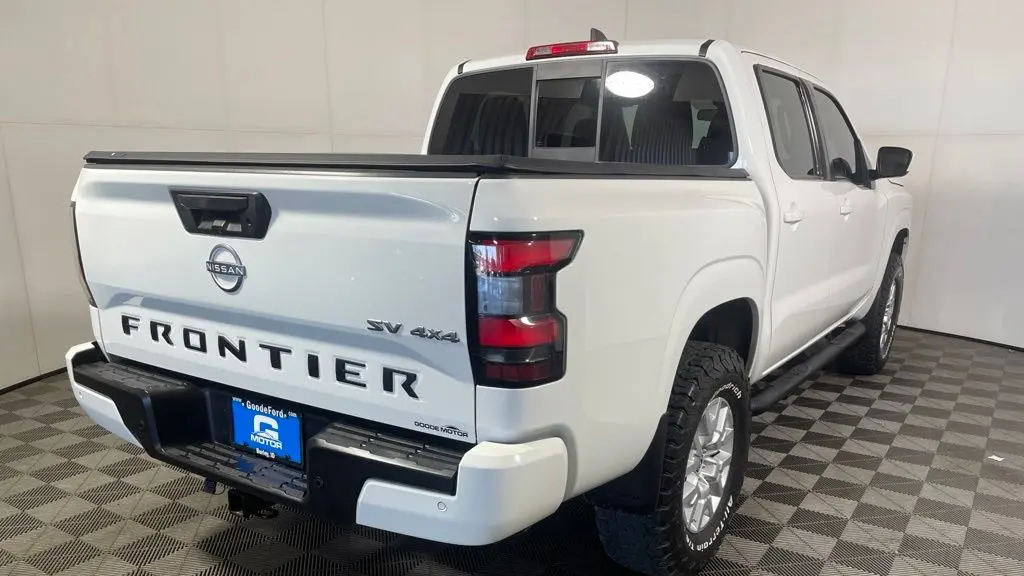 2022 Nissan Frontier S
