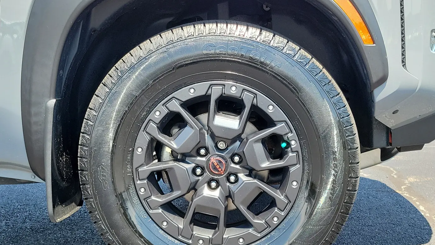 2022 Nissan Frontier S