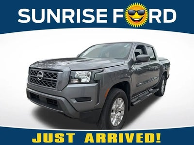 2022 Nissan Frontier 4X4 S 4DR Crew Cab 5 FT. SB