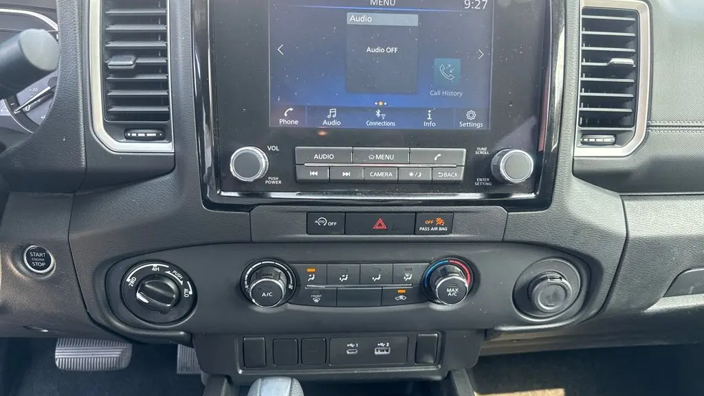 2024 Nissan Frontier SV