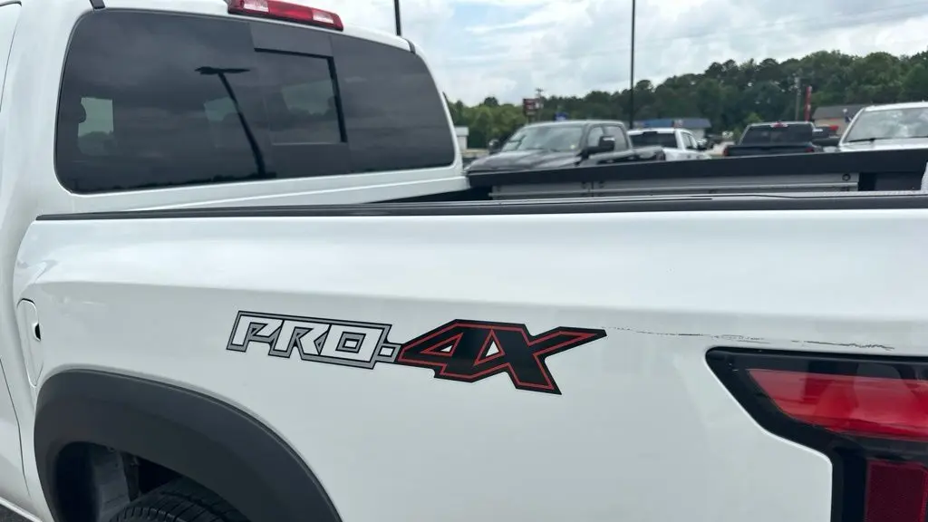 2024 Nissan Frontier PRO-4X