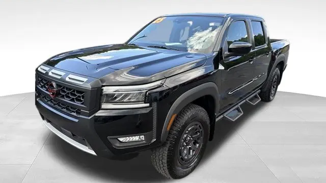 2025 Nissan Frontier S