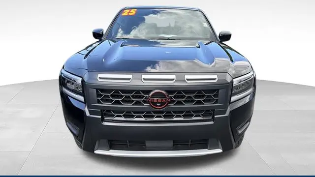 2025 Nissan Frontier S