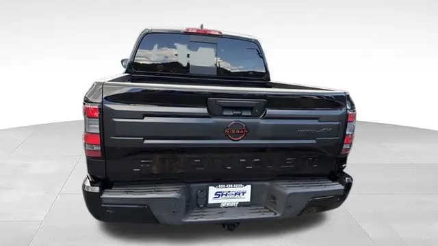 2025 Nissan Frontier S