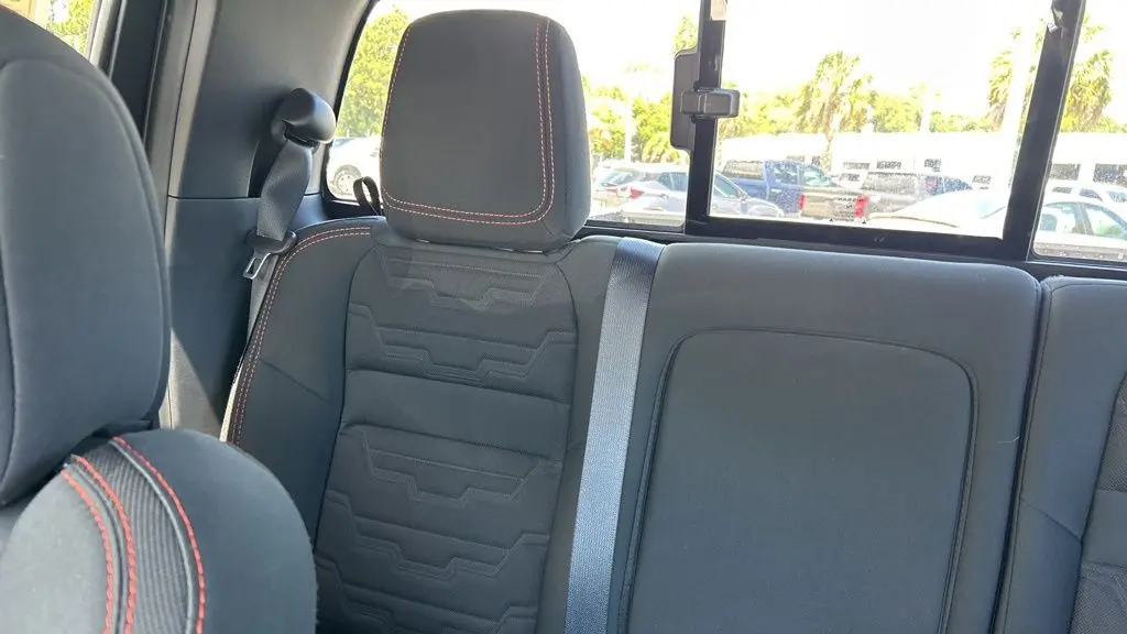 2025 Nissan Frontier S