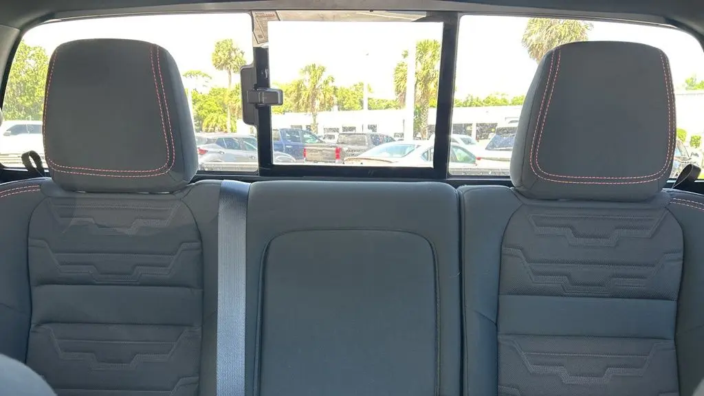 2025 Nissan Frontier S