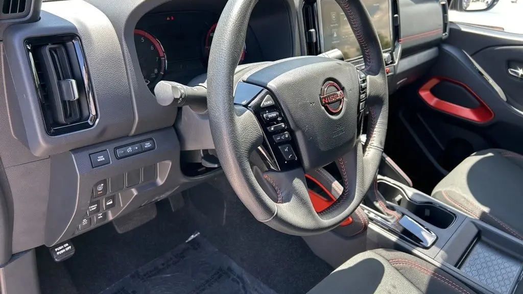 2025 Nissan Frontier S