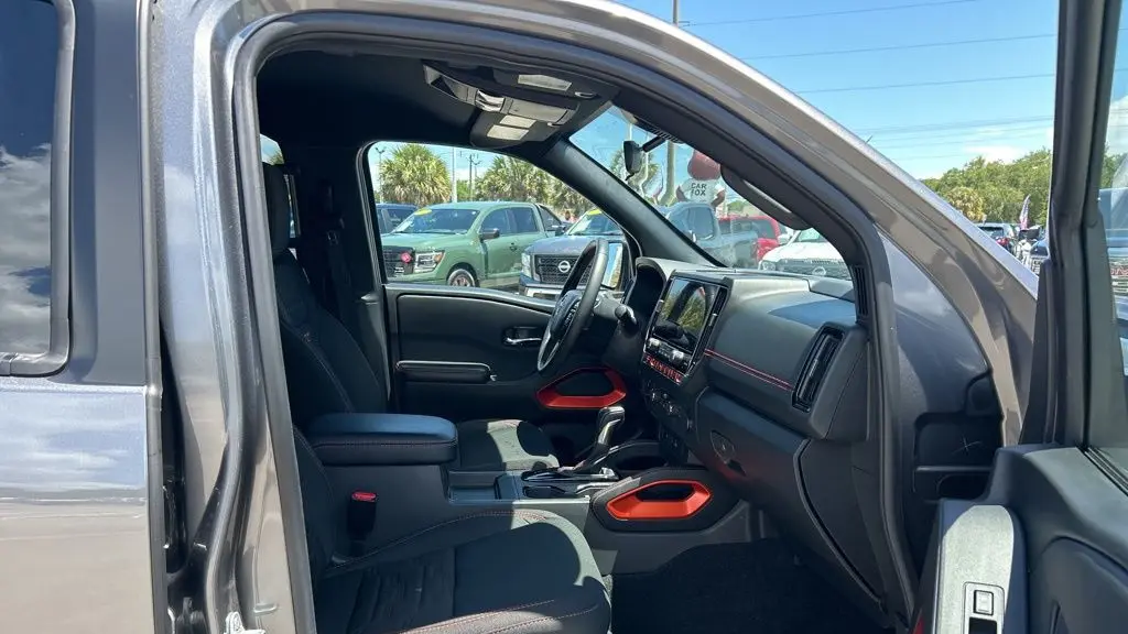 2025 Nissan Frontier S
