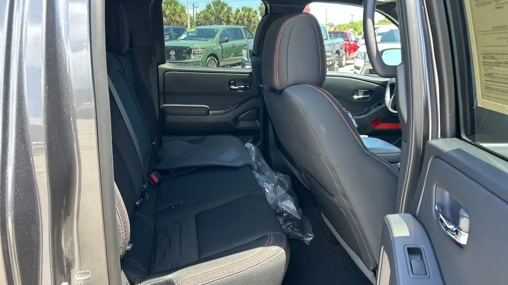 2025 Nissan Frontier S
