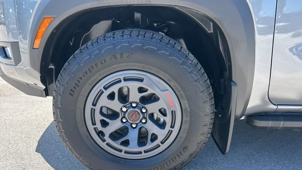 2025 Nissan Frontier S