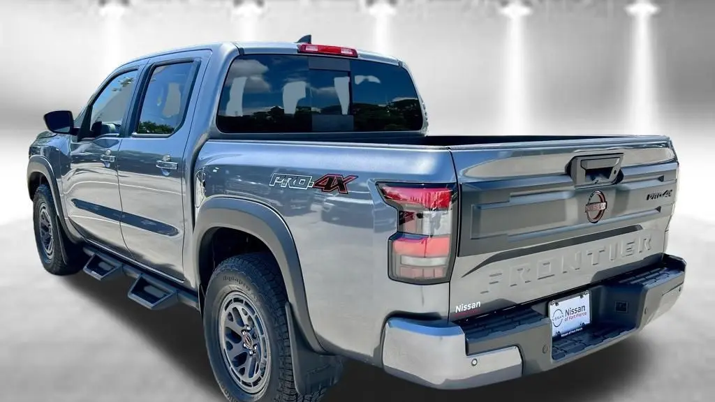 2025 Nissan Frontier S